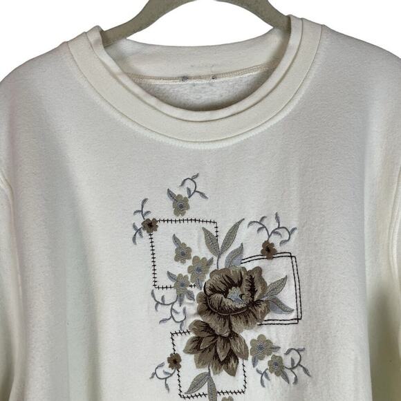 Vintage double collar floral embroidered sweatshirt - Picture 2 of 5